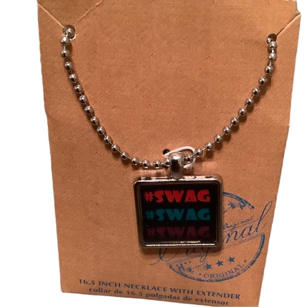 🌼🌼Swag pendant necklace.  NWOT🌼🌼